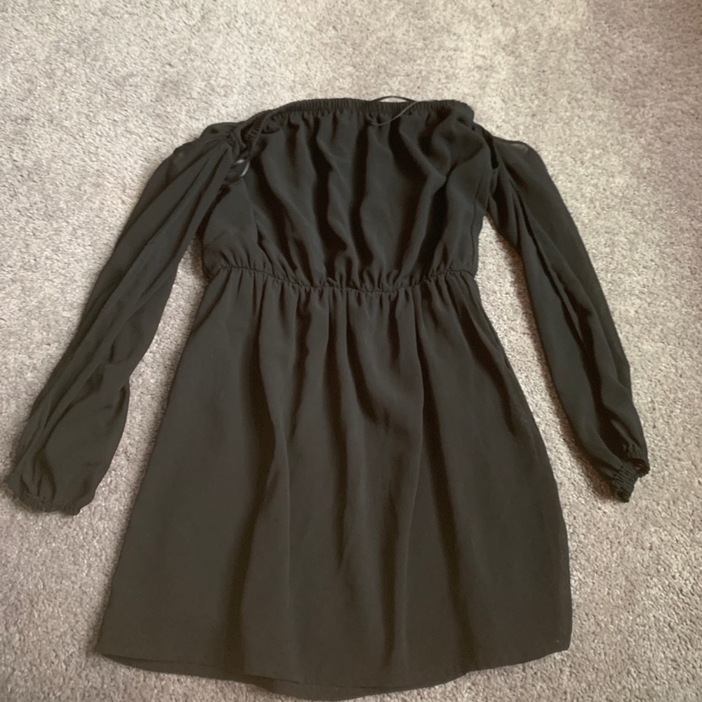 Off the shoulders black romper